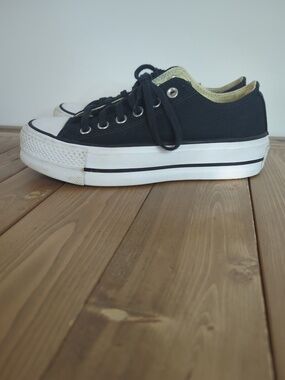 Converse All Star Women’s  Lift Platform Sneakers SZ 6